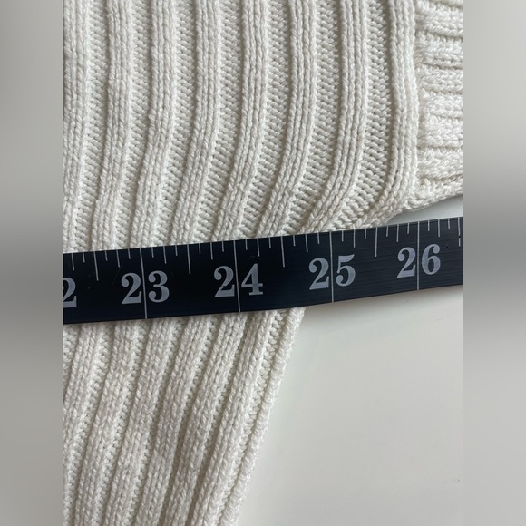 Hollister white/cream Cropped Cardigan- size xs - Picture 7 of 9